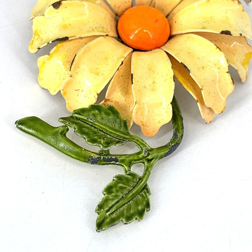 Lot of 2 Vtg Enamel Stem‎ Flowers Brooch Pins Daisy Original By Robert